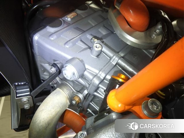 Engine photo