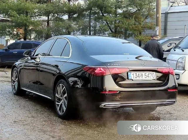 Mercedes-Benz E-Class W214 id 3538418 из Кореи 13