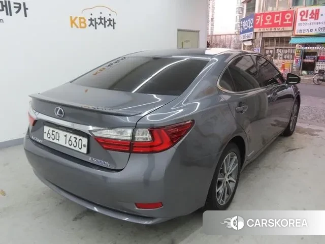 Lexus New ES300h id 3617402 из Кореи 13