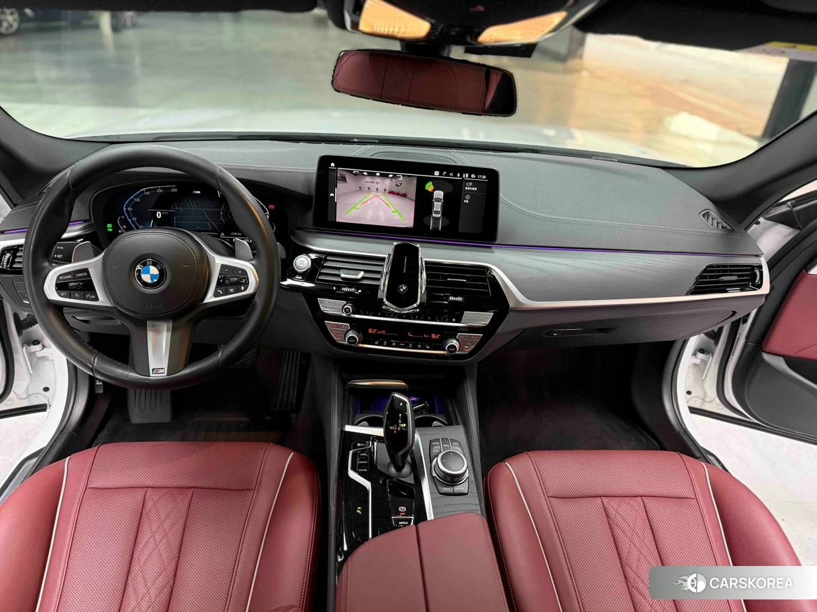 BMW 5 series 2022 Белый из Китая, фото 3