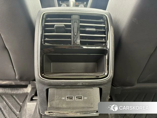 Volkswagen Magotan id 4205619 из Китая 7