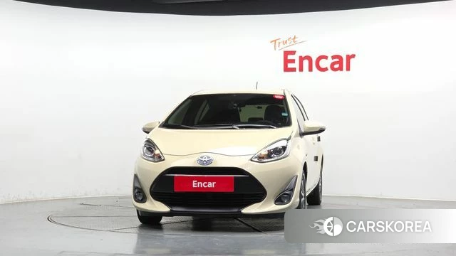 Toyota Prius C id 4285911 из Кореи 23