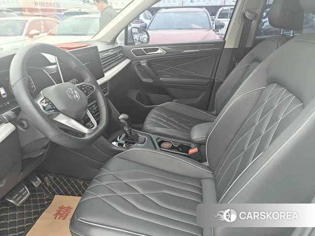 Volkswagen Tiguan L 2022 Шампань из Китая, фото 6