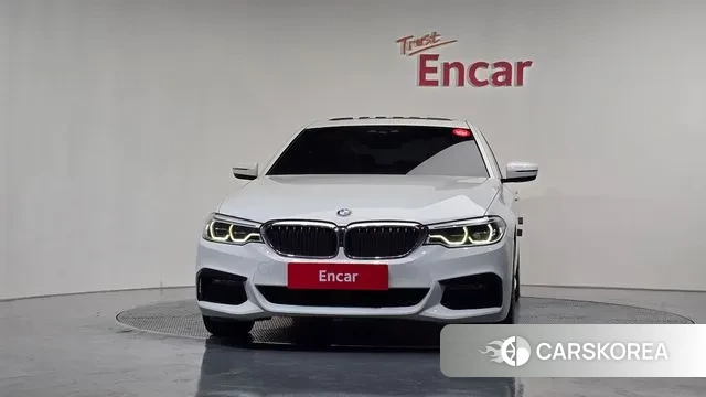 BMW 5 Series (G30) id 3474423 из Кореи 13