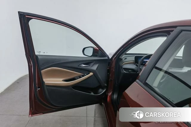 Buick Weilang id 4212475 из Китая 17