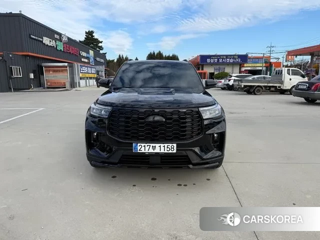Ford Explorer 6th Generation 2024 Черный из Кореи, фото 3