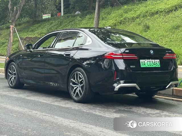 BMW i5 id 4349012 из Китая 12