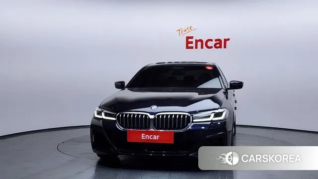 BMW 5 Series (G30) id 3576881 из Кореи 13