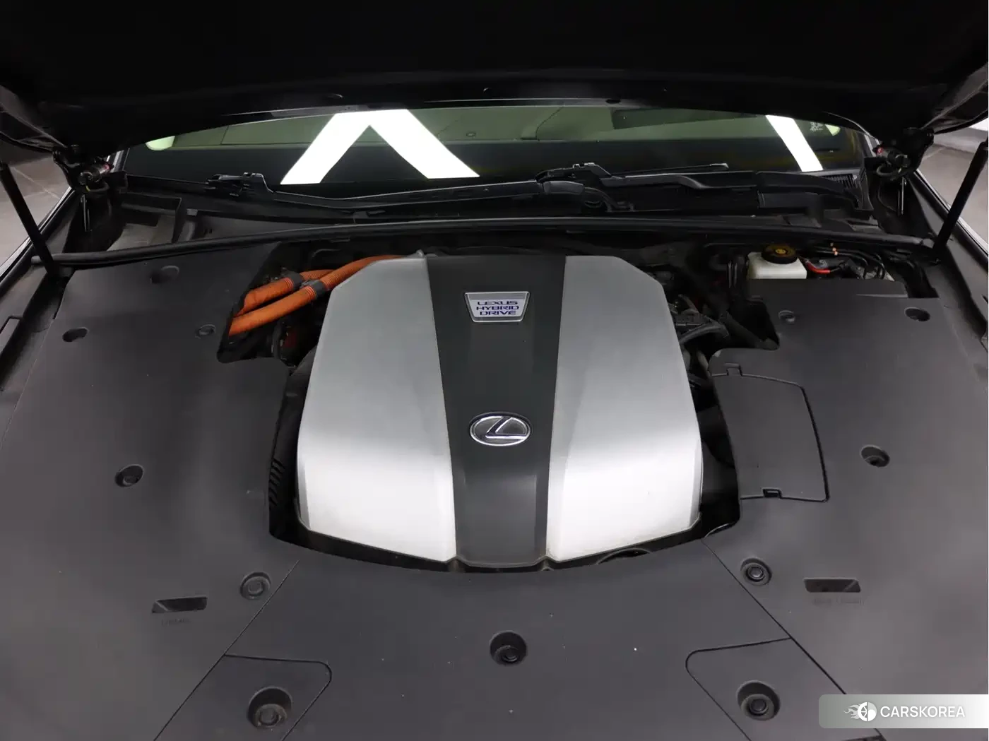 Lexus LS id 4583833 из Китая 23
