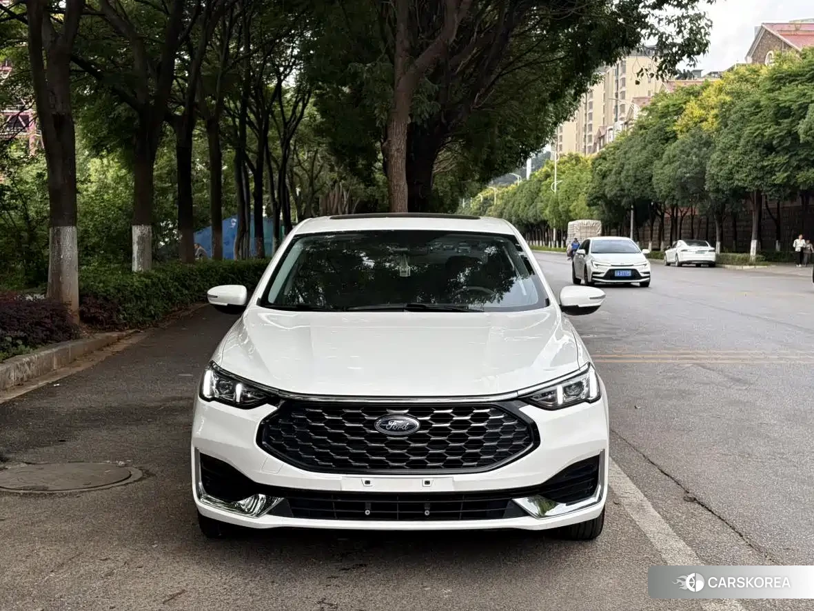 Ford Forrest 2022 Белый из Китая, фото 4