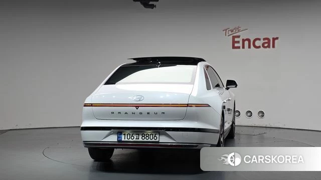 Hyundai Grandeur Hybrid (GN7) id 4360797 из Кореи 23