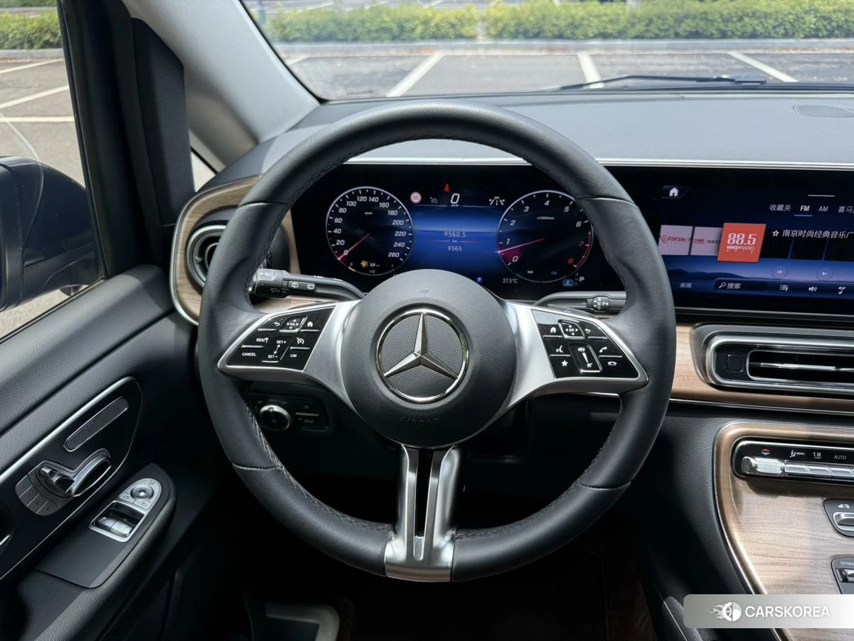 Mercedes-Benz V-class id 4486466 из Китая 10