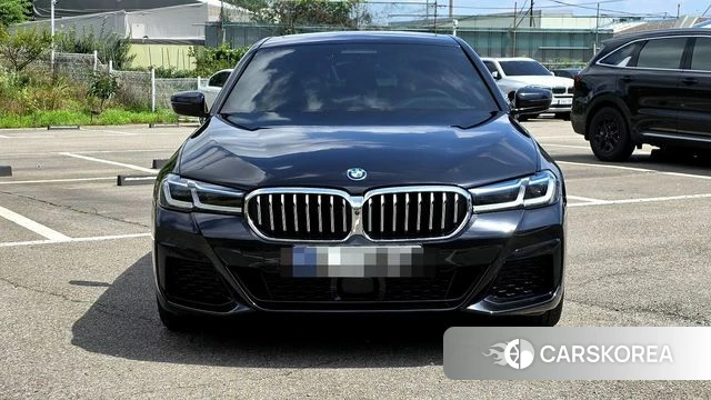 BMW 5 Series (G30) id 4601295 из Кореи 13