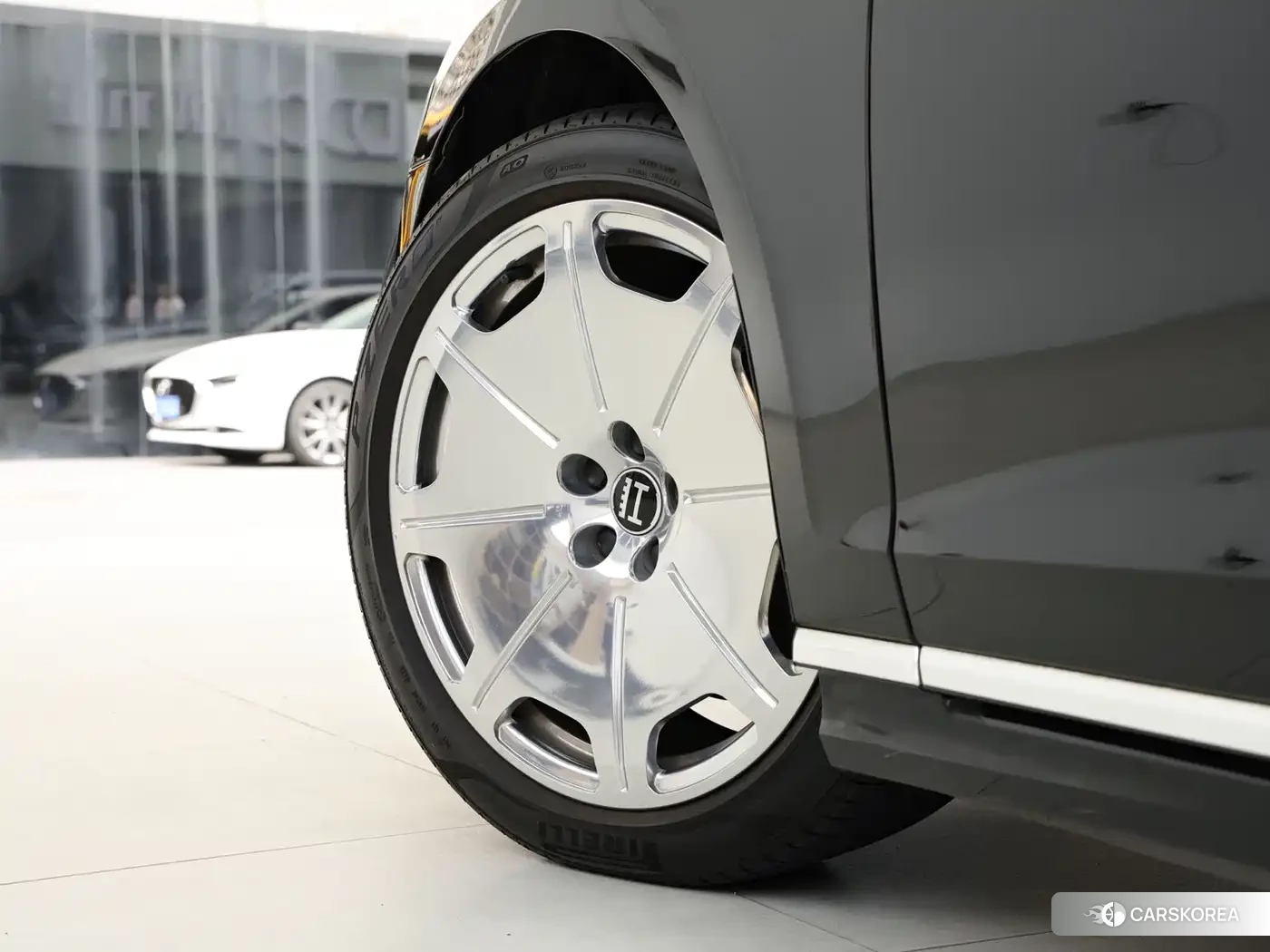 Audi A8 id 4548342 из Китая 17