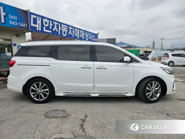 Kia The New Carnival id 3742639 из Кореи 13