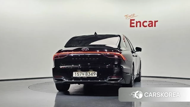 Hyundai The New Grandeur IG id 4356267 из Кореи 23