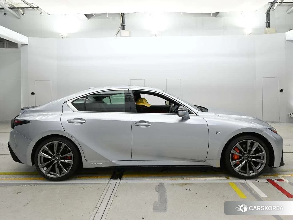 Lexus IS300h 2020 из Японии, фото 3