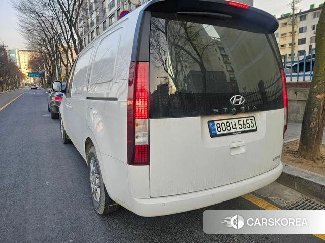 Hyundai Staria 2021 Белый из Кореи, фото 3