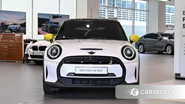 Mini Cooper Electric id 4654690 из Кореи 13