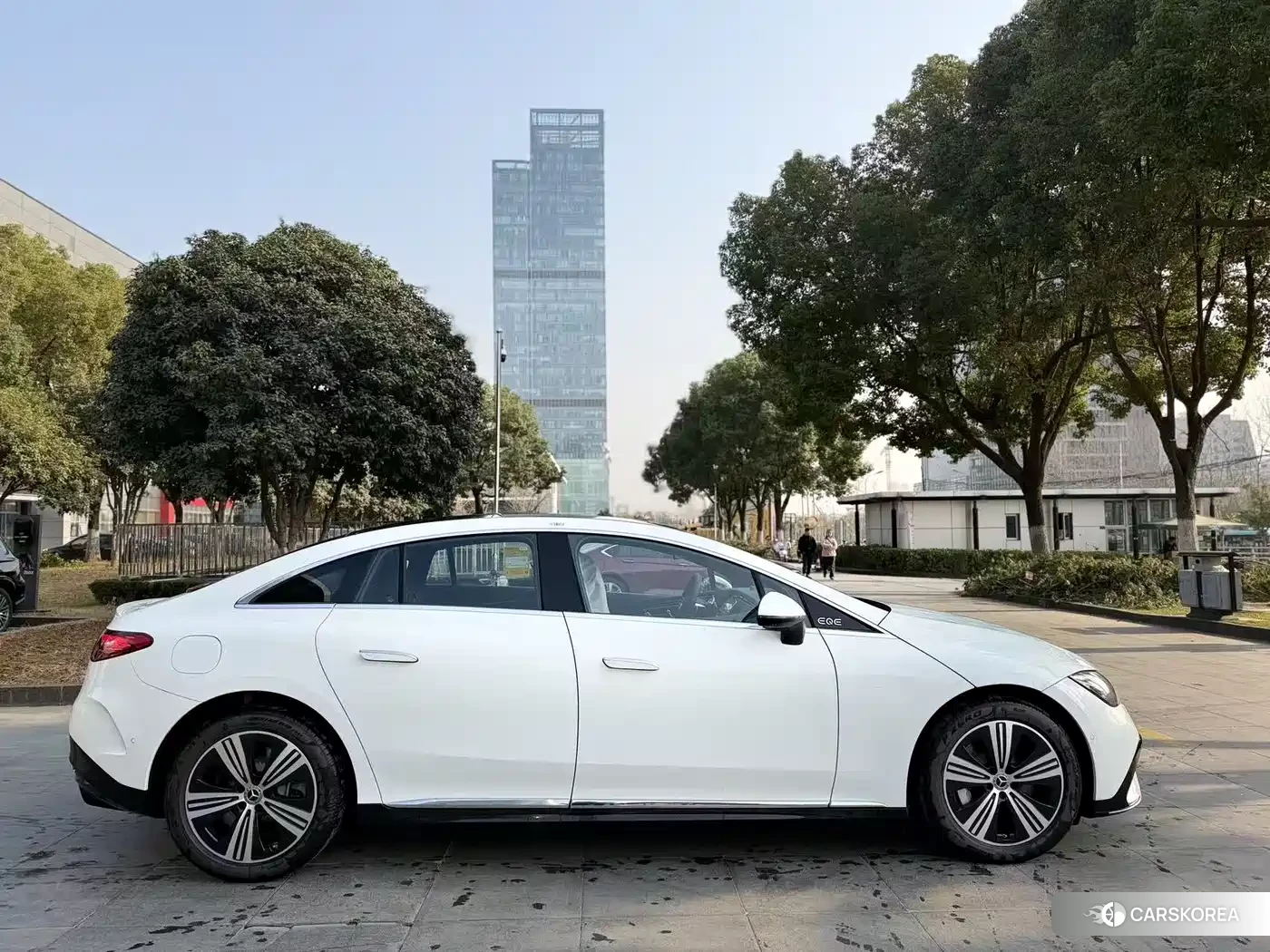 Mercedes-Benz EQE 2025 Белый из Китая, фото 3