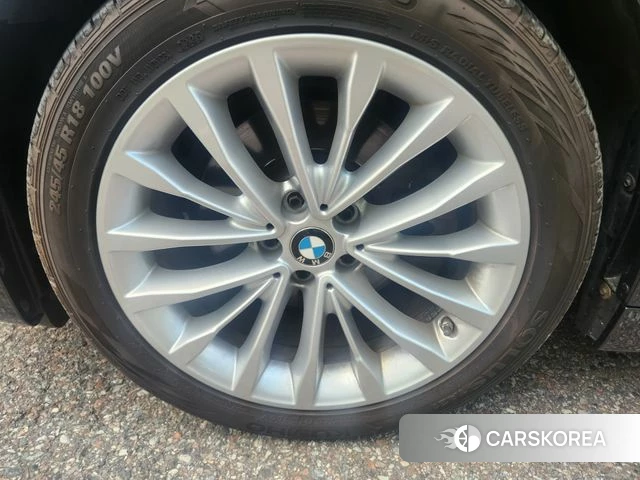BMW 5 Series (G30) id 4894821 из Кореи 10