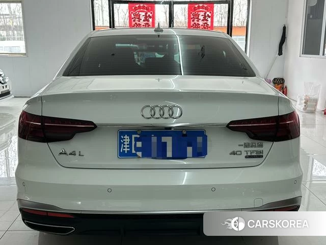 Audi A4L 2021 Белый из Китая, фото 3
