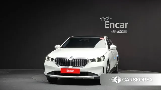 BMW 5 Series (G60) id 3512526 из Кореи 13