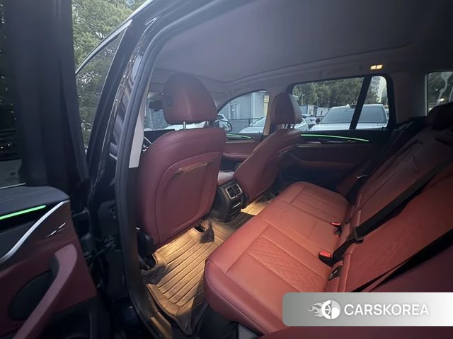 BMW iX3 2024 Черный из Китая, фото 3