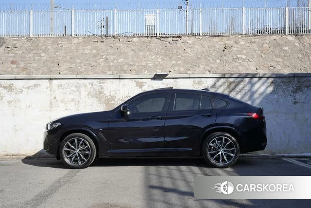 BMW X4 2025 Черный из Китая, фото 6