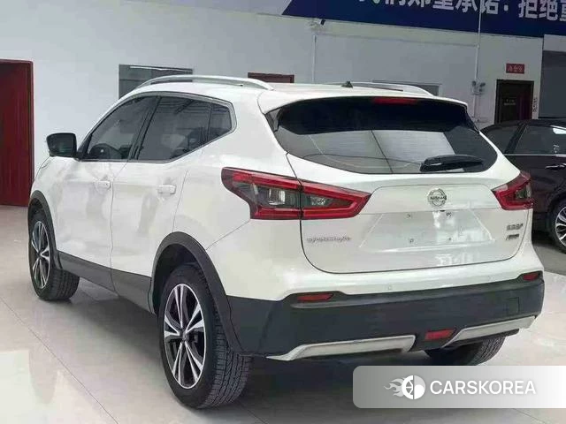 Nissan Qashqai 2022 Белый из Китая, фото 3