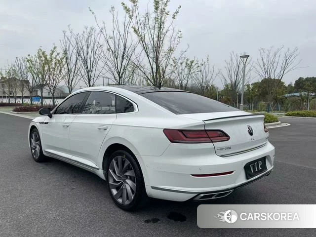 Volkswagen CC 2023 Белый из Китая, фото 3