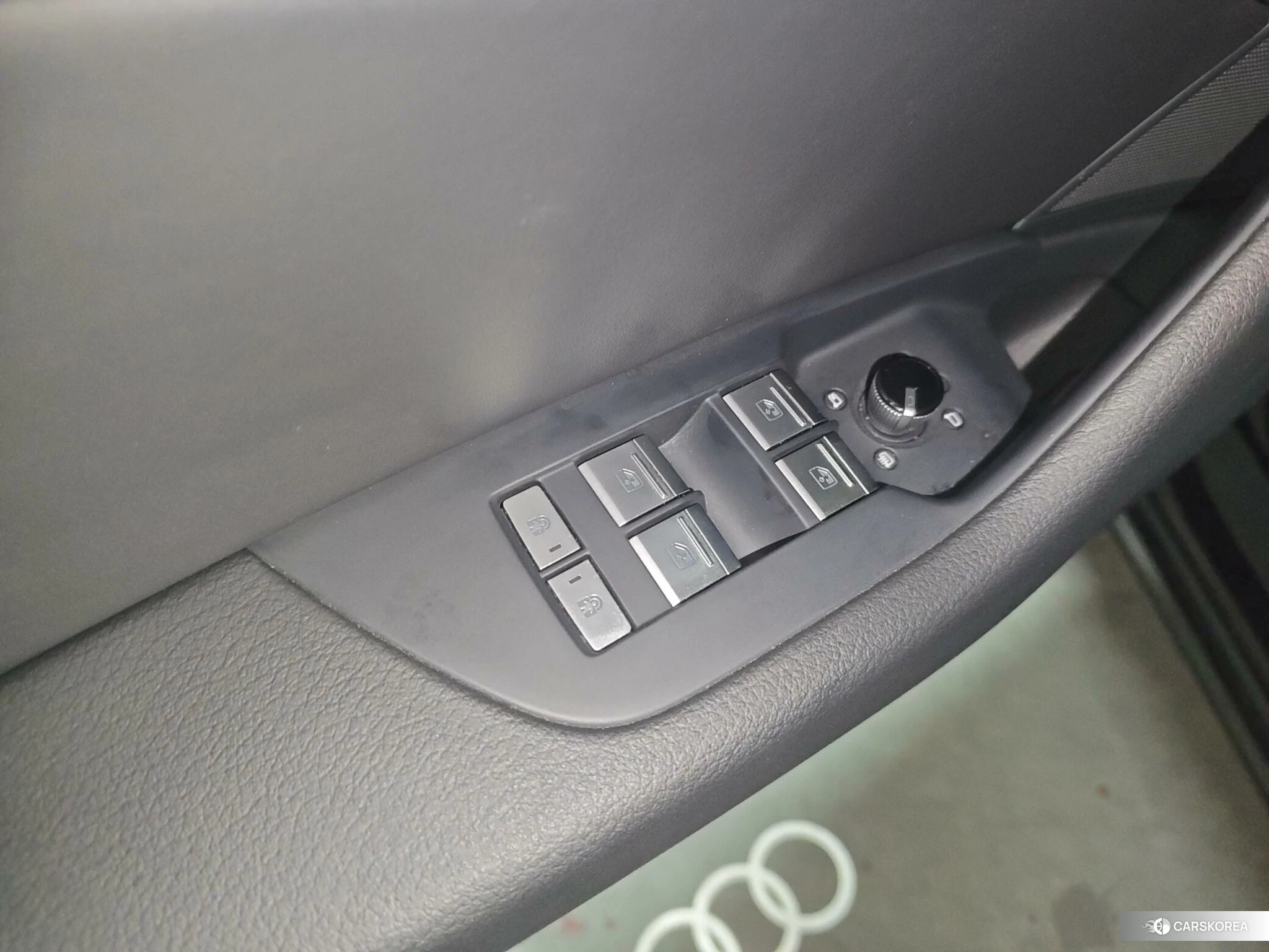 Audi A6L id 4512703 из Китая 14