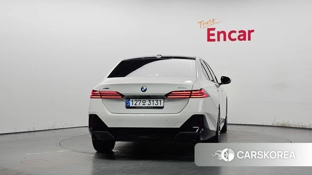 BMW 5 Series (G60) id 4607414 из Кореи 23