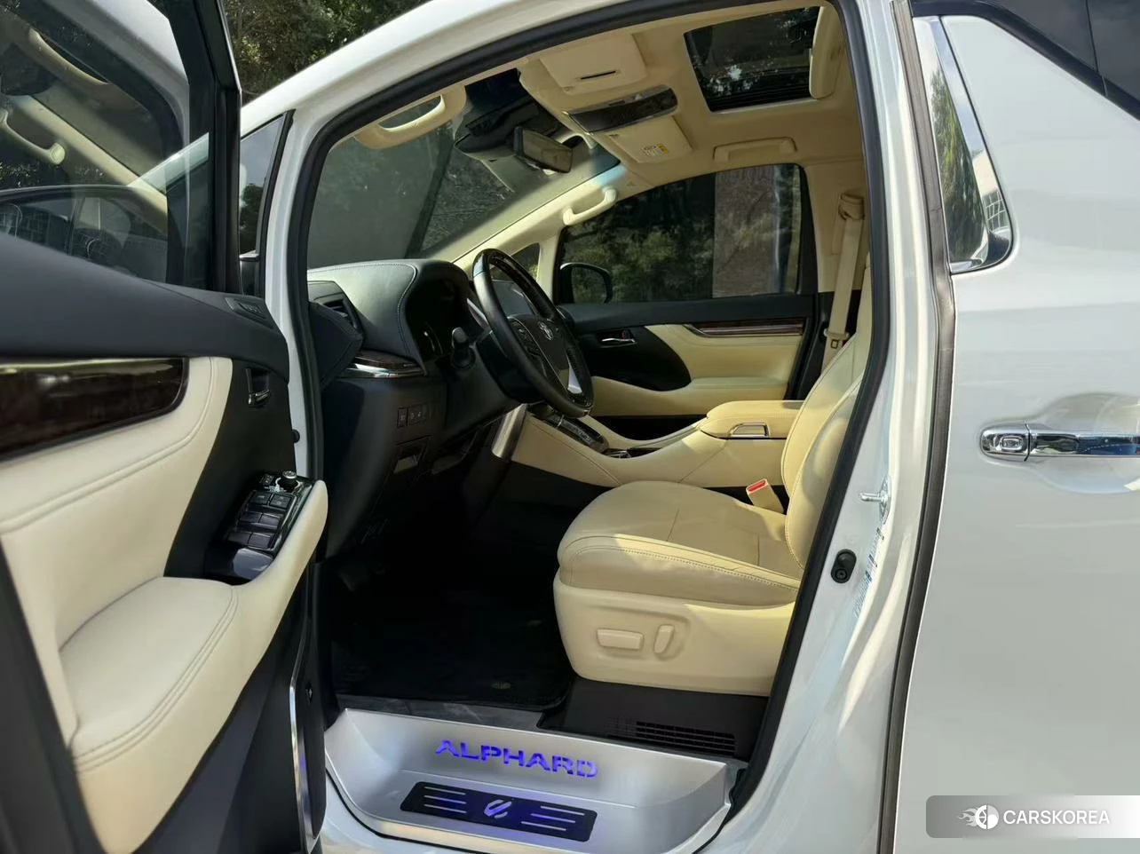 Toyota Elfa id 4467701 из Китая 12