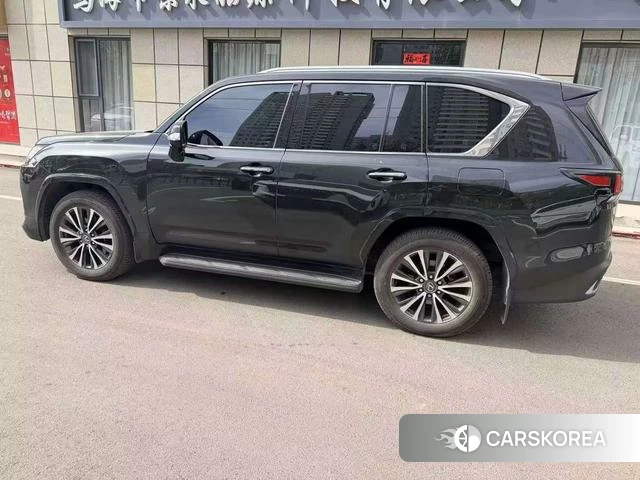Lexus LX 2025 Черный из Китая, фото 3