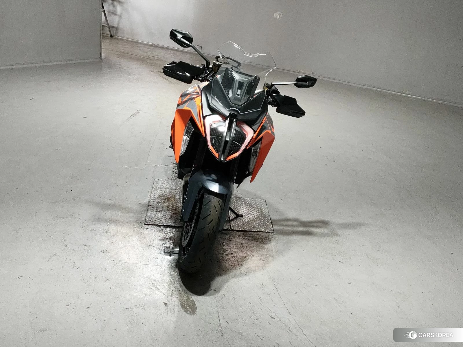 KTM 1290 SUPER DUKE GT 2023 из Японии