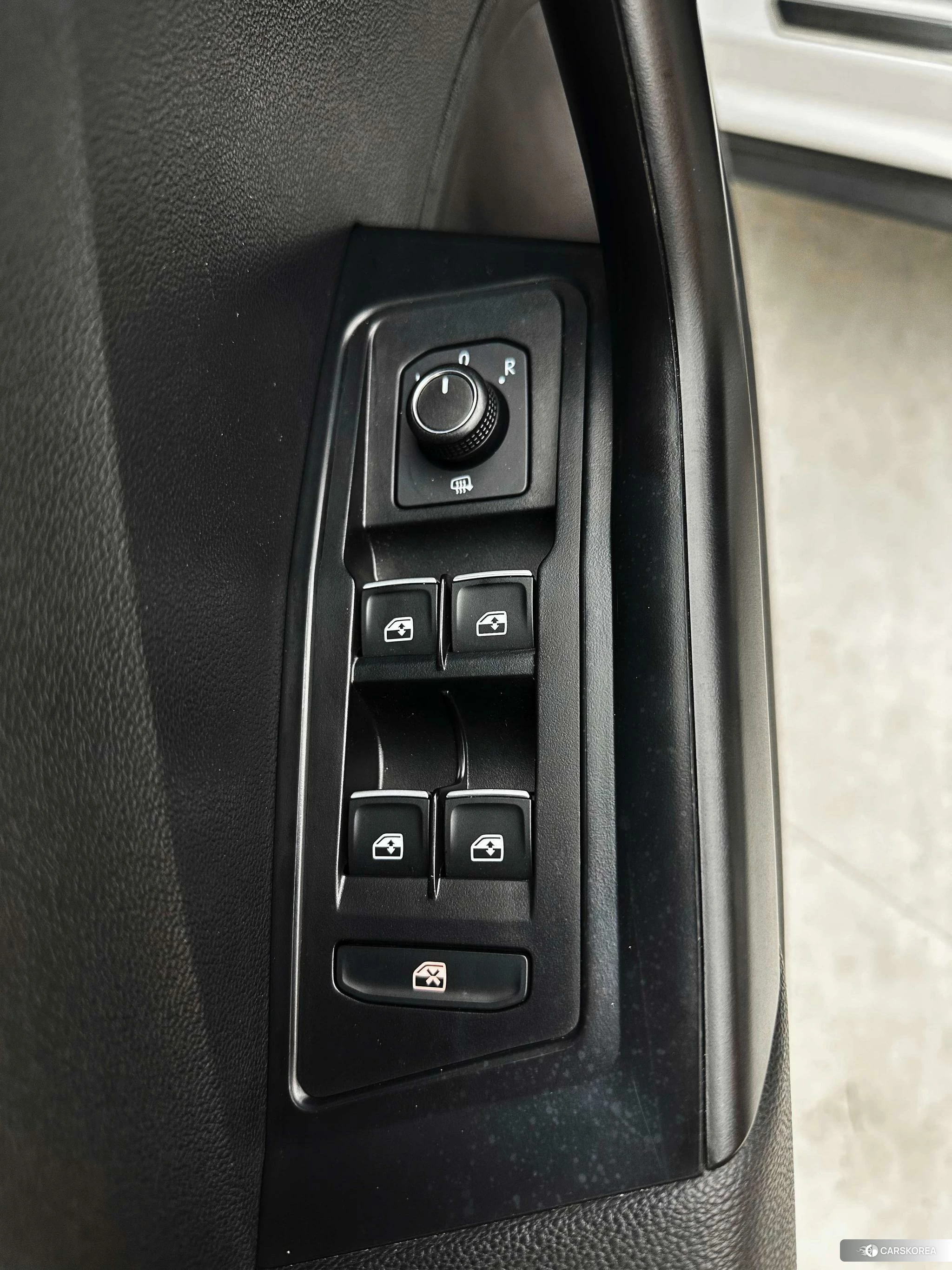 Volkswagen T-Roc id 4452038 из Китая 17