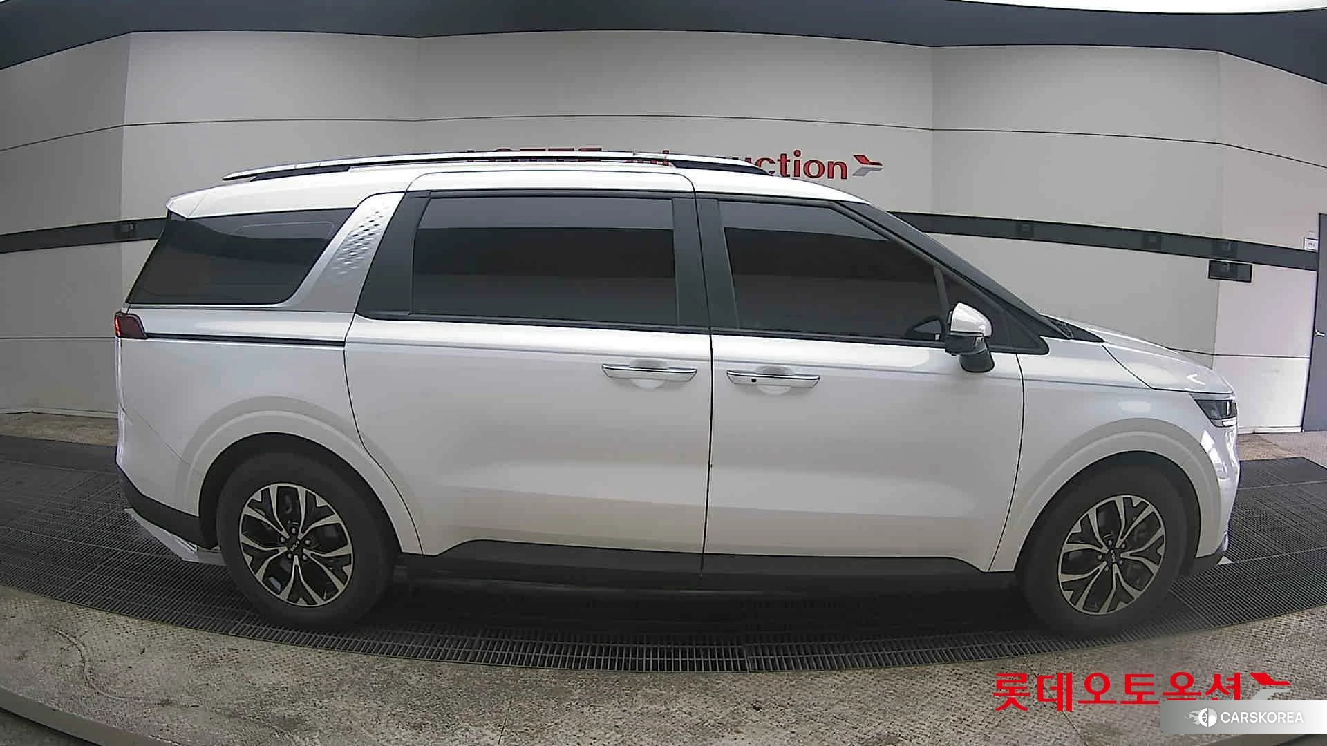 Kia Carnival id 3869448 из Кореи 23