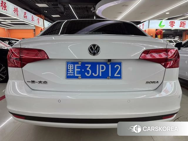 Volkswagen Bora 2021 Белый из Китая, фото 3
