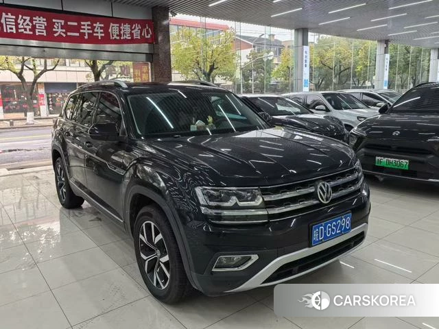 Volkswagen Tourang 2020 Черный из Китая, фото 3