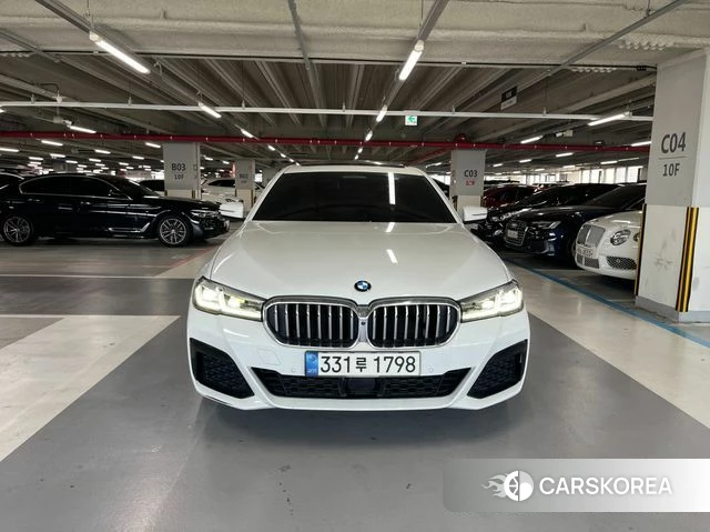 BMW 5 Series (G30) id 4419709 из Кореи 13
