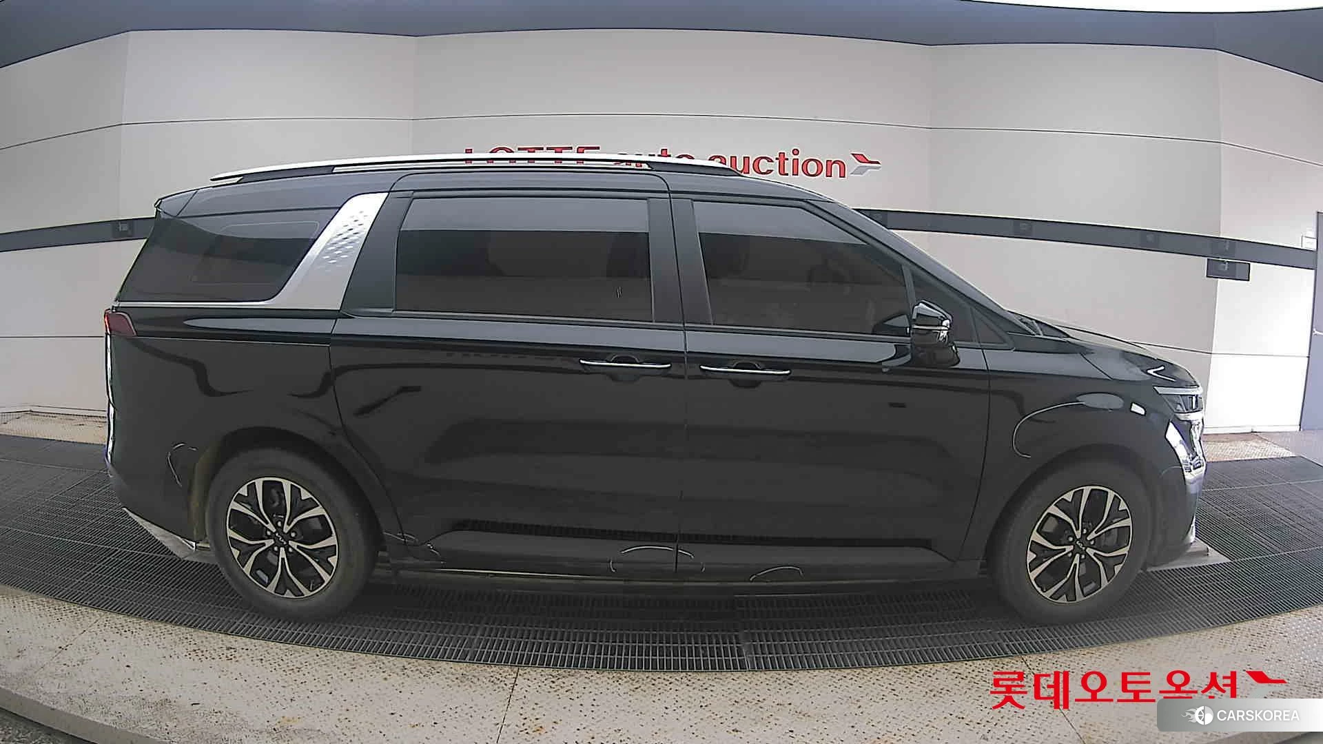 Kia Carnival id 4664336 из Кореи 23