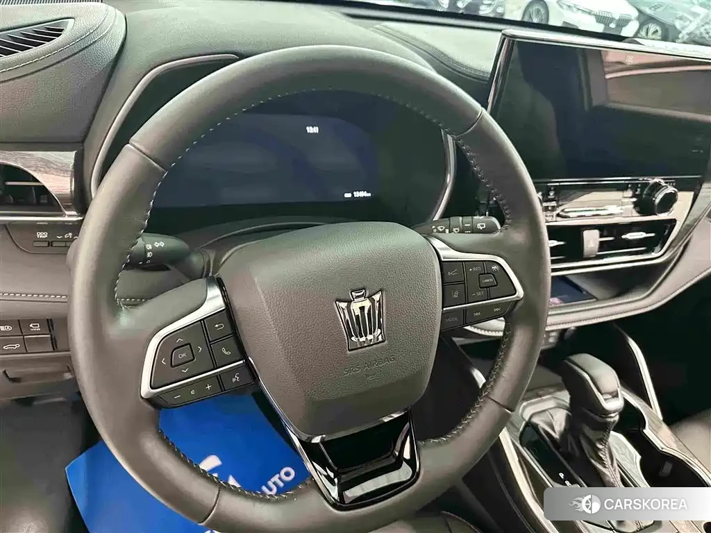 Toyota Crown 2024 Черный из Китая, фото 5