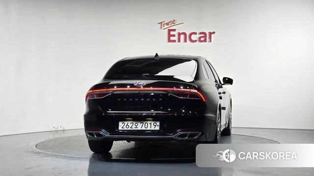 Hyundai The New Grandeur IG id 4435046 из Кореи 23