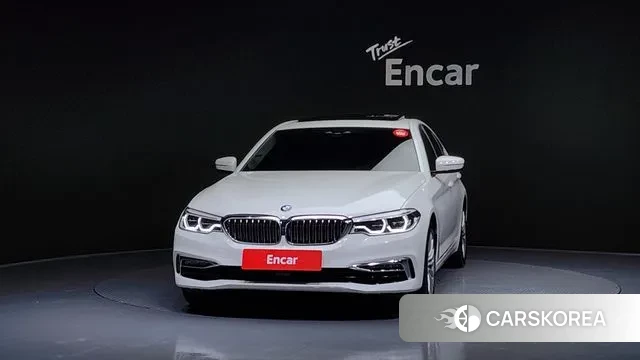 BMW 5 Series (G30) id 3253546 из Кореи 13