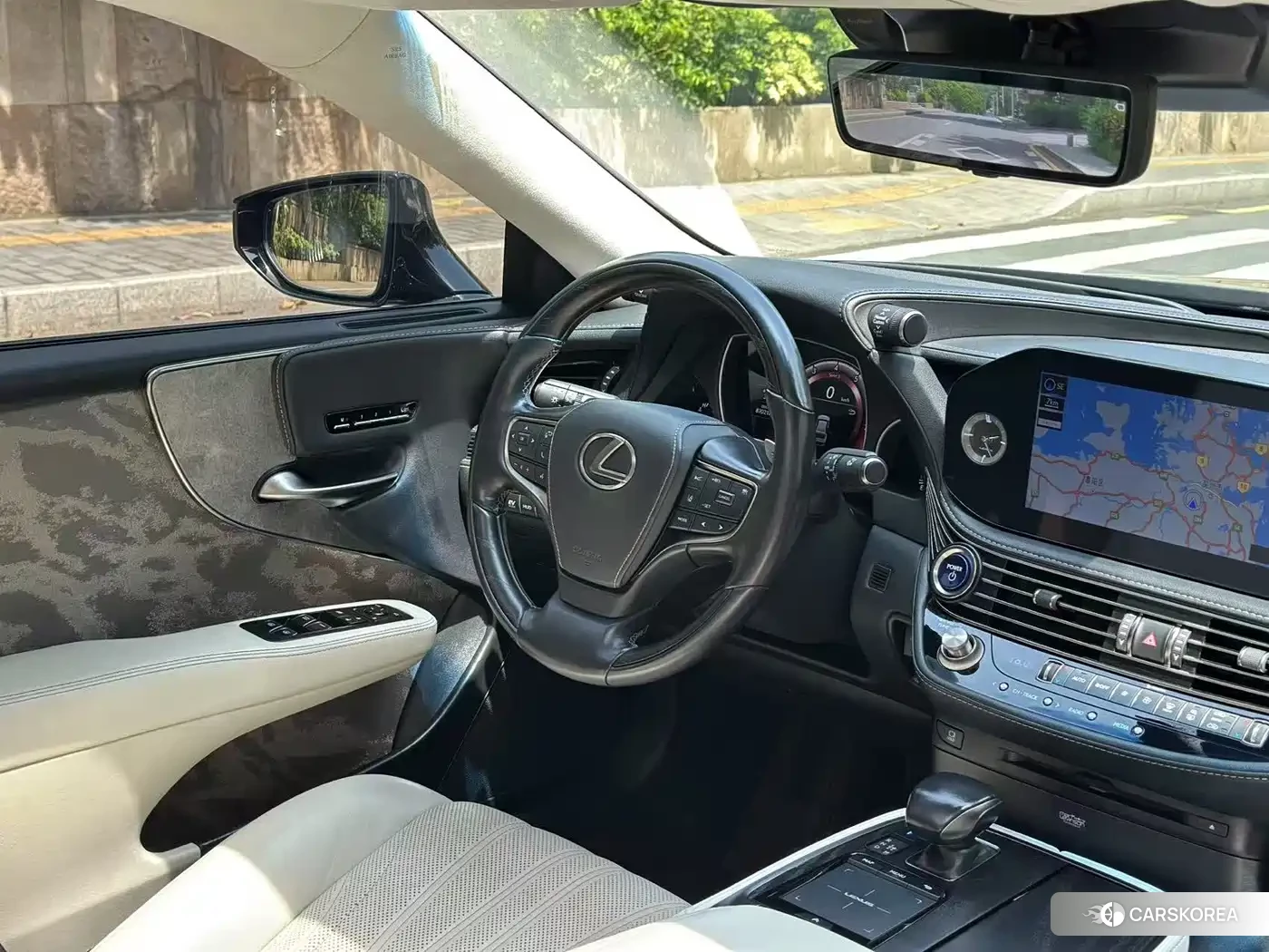 Lexus LS id 4600602 из Китая 11