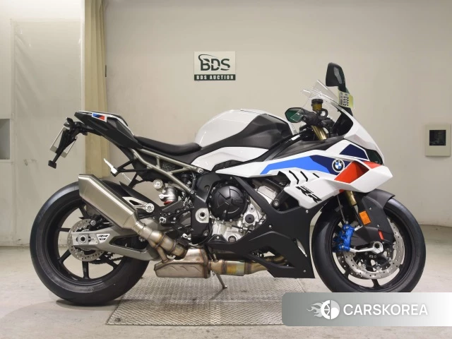BMW S1000RR M PACKAGE 2026 из Японии