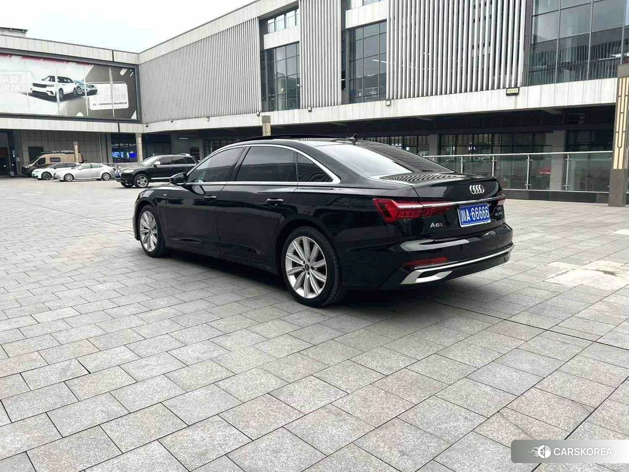 Audi A6L 2023 Черный из Китая, фото 3