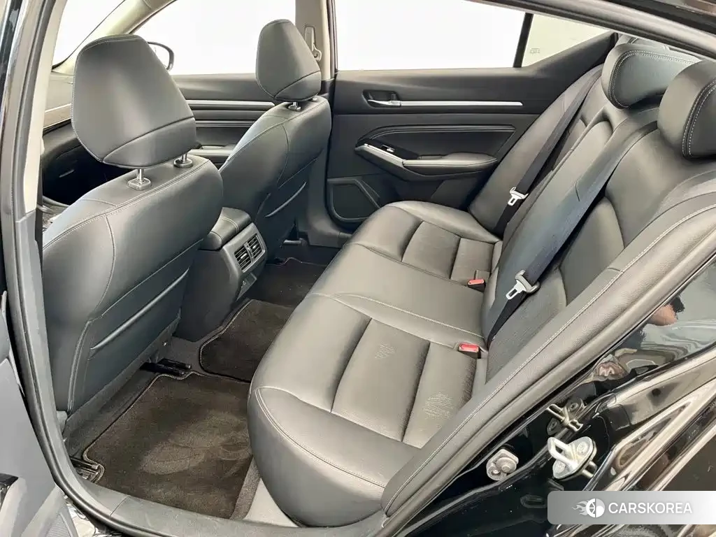 Nissan Altima id 4669247 из Китая 11