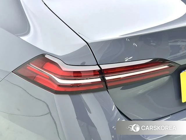 BMW 5 series id 4299614 из Китая 13